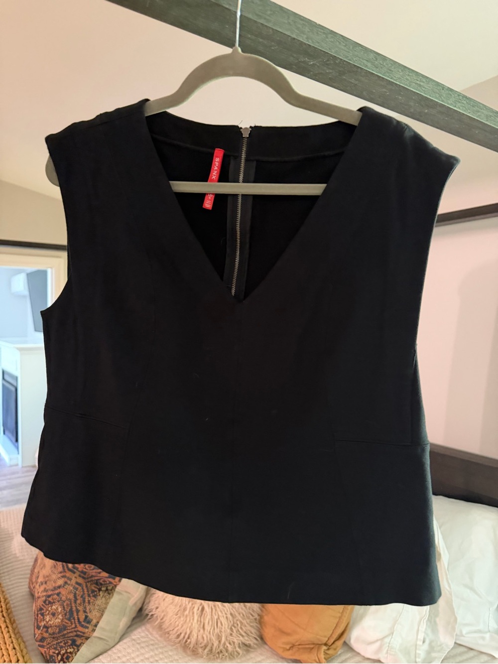 SPANX Black V-Neck Sleeveless Camisole